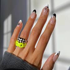 15 french manis for halloween with a