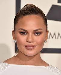 how to get chrissy teigen s golden glow