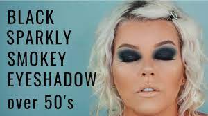 black smokey eye tutorial with glitter
