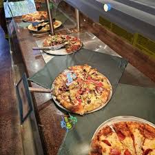 round table pizza 127 photos 248