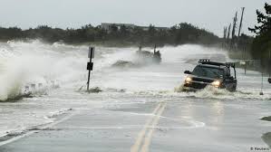Sea level at new york and along the new jersey coast has increased by nearly a foot (300 mm) over the last hundred years, which contributed to the storm surge. New York Braces For Hurricane Henri Direct Hit News Dw 21 08 2021