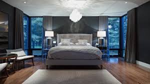 King size beds are usually found in master bedrooms. What Is The Size Of An Average American Bedroom