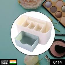 6114 makeup cutlery box used for