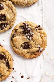 chewy oatmeal chocolate chip cookies