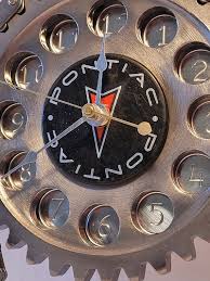 Pontiac Metal Gear Wall Clock Car Part