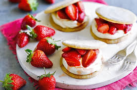 strawberry and cream shortcakes tesco