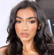 Total parenteral nutrition (tpn) is a way of supplying all the nutritional needs of the body by bypassing the digestive system and dripping nutrient solution directly into a vein. Kelly Gale Dating Life With Boyfriend Diet Plans Family
