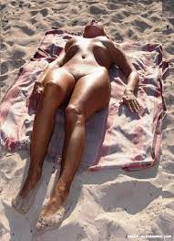 Frauen bei sonnenbad nackt bilder