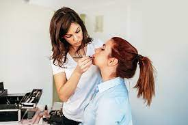 makeup artist training in toronto