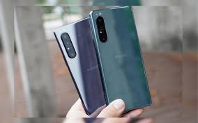 Key upgrades over its predecessor, the xperia 1. Sony Xperia 1 Ii Finally Gets Android 11 Ota Update Android Community