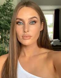 roz purcell s stunning longitude look