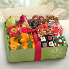 Looking for a quick and easy gift idea that's perfect for just about anyone?! Christmas Wishes Fruit Treats Gift Box Ab2045 A Gift Inside
