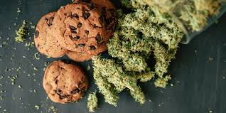 In our ongoing search for the perfect cure for the munchies, these healthy treats can't be beat. Best Stoner Snacks Healthy Stoner Snacks Snacks For Weed Munchies