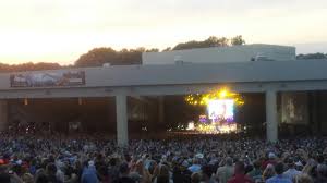 lakewood hitheatre lawn seats