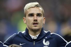 Going for low maintenances, antoine griezmann donned the traditional latest taper fade haircuts & hairstyles in the 2019 euros. Antoine Griezmann Best Haircuts Soccergator