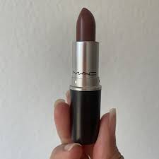 mac matte lipstick in whirl review