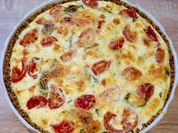 Die quiche lorraine ist ein klassiker in der französischen küche. Spinach And Feta Quiche With Quinoa Crust Un Petit Oiseau Dans La Cuisine