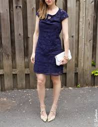 what color shoes with a navy dress