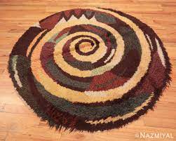 vine round swedish rya rug
