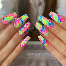 tie dye nails is the coolest manicure