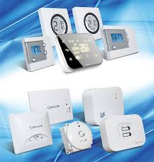 Salus st100zb/st101zb fan coil thermostats are intended for interior room temperature control in conjunction with fan coil heating systems . Salus Increases Rf Choice And Flexibility With New 5 X 5 Series Heating Controls Salus Controls