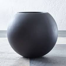 Matte grey planter is rooted in industrial cool. Sphere Large Dark Grey Indoor Outdoor Planter Reviews Crate And Barrel Canada