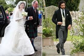 Dressing room secrets of kit harington. Kit Harington Wedding Pictures Rose Leslie Welcomes Game Of Thrones Pals To Family Estate In Scotland Mirror Online