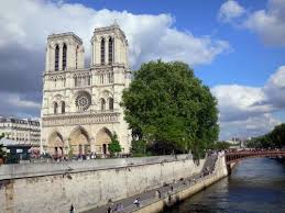 Découvrez la boutique officielle de la cathédrale. The Cathedral Of Notre Dame De Paris Tourism Holiday Guide