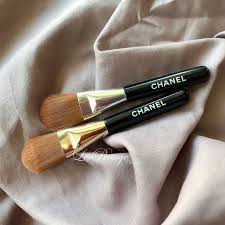 chanel foundation brush travel size