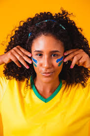 brazilian fan using paint