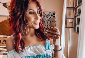 Teen mom chelsea houska couldn't help but laugh at herself as she got her daughter's age chelsea and cole were recently hit with a lawsuit for allegedly withholding earningscredit: Chelsea Houska Stuns In Daisy Dukes Cowboy Boots From Her Bedroom Don T Judge Me