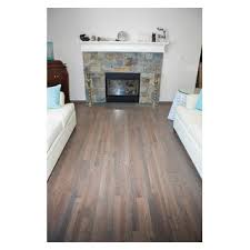 hardwood flooring traditional red oak