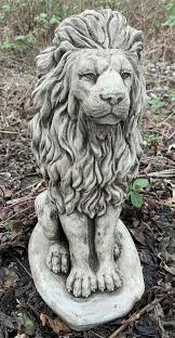 Stone Garden Proud Lion On Base Statue