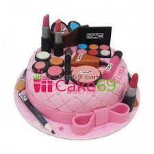 makeup kit cake
