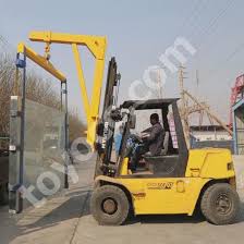 I used a track loader to drag a shipping container through the woods over ice and it was awesome! China Shipping Container Different Types Strengthened Lifting Equipment Forklift Truck Crane Arm For Glass Loading Unloading Packing Moving China Forklift Jib Crane Glass Transport