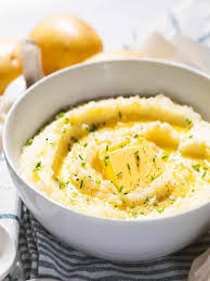 garlic mashed potatoes with garlic