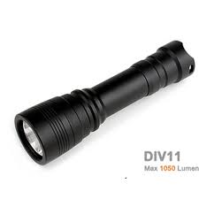 Us 44 55 Brinyte Div11 Led Dive Light Cree Xml2 1000lm Led Scuba Diving Torch Flashlight 200m Underwater Lamp In Led Flashlights From Lights
