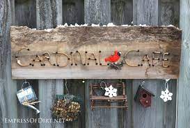 Creative Garden Sign With Rustic Wood