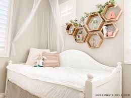 easy s bedroom decor on a budget