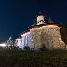 Mănăstirea putna este o mănăstire din moldova, românia. MÄƒnÄƒstirea Putna Home Facebook