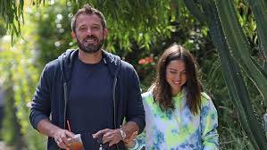 Ana de armas got ben affleck a birthday gift that's also sort of for her. Ana De Armas Enjoys Afternoon Shopping With Ben Affleck And His Kids Entertainment Tonight