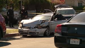 There's a war on for your mind! 2 Sought After 2nd Car Helped Driver Escape Scene Of Deadly Hit And Run Crash In Sun Valley Lapd Ktla