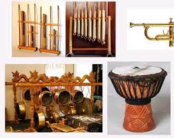 Calung juga salah satu contoh alat musik melodis tradisional. Alat Musik Tradisional Melodis