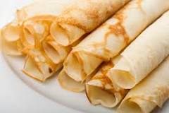 How are crepes eaten?