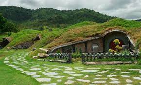 maison de hobbit en kit renouveau habitat