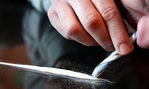Cocaine, also known as coke, is a strong stimulant made from coca leaves. Leichte Sprache Kokain Wird Wieder Ofter Genommen Kleinezeitung At