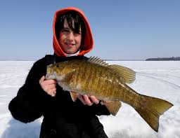 How Long Do Smallmouth Bass Live Outdoor Canada