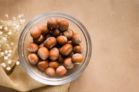 hazelnuts know their nutritional value