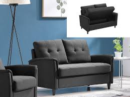 Prova a scegliere un divano 2 posti o un divanetto 3 posti, piuttosto che optare per il classico ed ampio divano da soggiorno, che non è progettato per gli spazi ridotti. Divano 2 Posti Con Contenitore In Tessuto Grigio Neyli