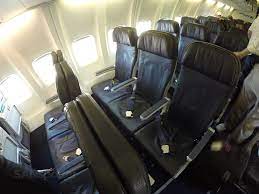 westjet 737 700 main cabin economy